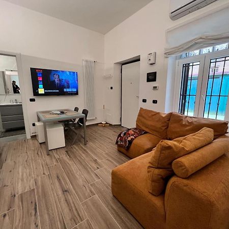 Domusmi Delfico 2 Apartment Milan Bagian luar foto